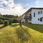 Hébergement de vacances Magnifique Maison Basque Avec Piscine 8 Pers- *