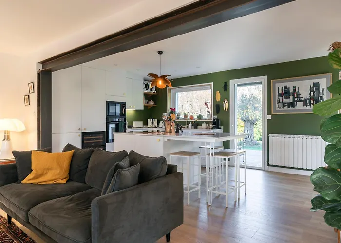 Magnifique Maison Basque Avec Piscine 8 Pers- Vakantiehuis