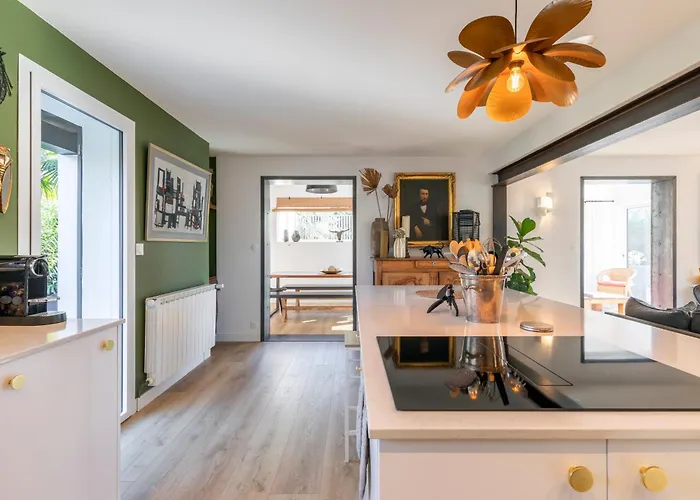 Magnifique Maison Basque Avec Piscine 8 Pers- Vakantiehuis Biarritz