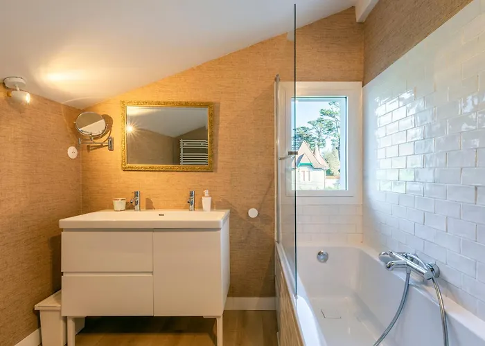 Vakantiehuis Magnifique Maison Basque Avec Piscine 8 Pers- Biarritz