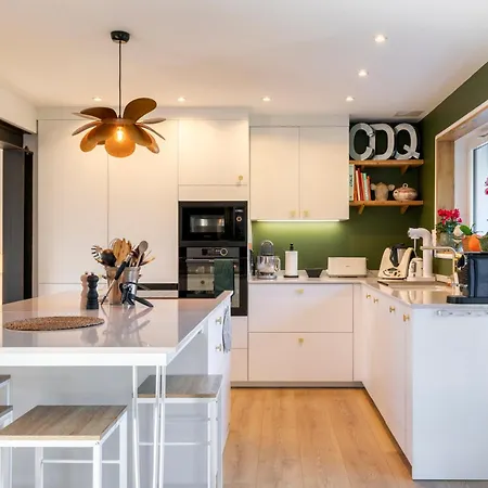 Magnifique Maison Basque Avec Piscine 8 Pers- * Biarritz