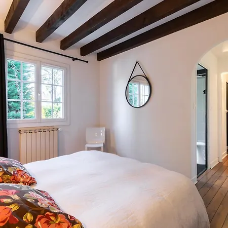 Magnifique Maison Basque Avec Piscine 8 Pers- Nyaraló *