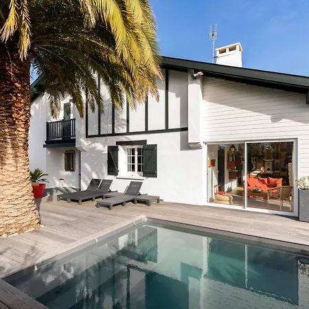 Magnifique Maison Basque Avec Piscine 8 Pers- Vakantiehuis Biarritz